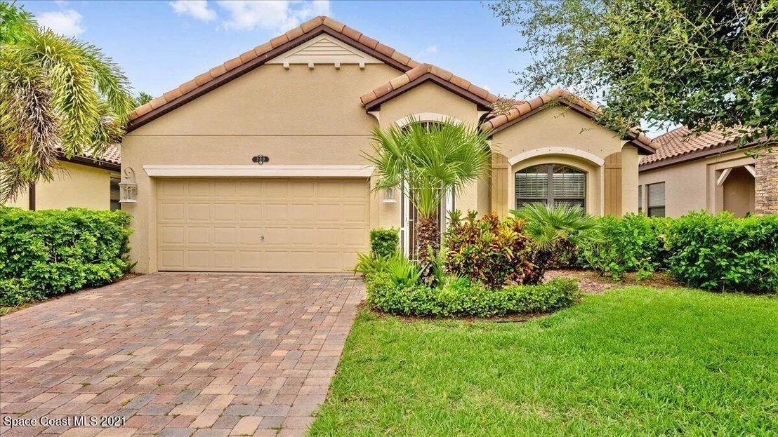 Photo of 739 Monterey Drive