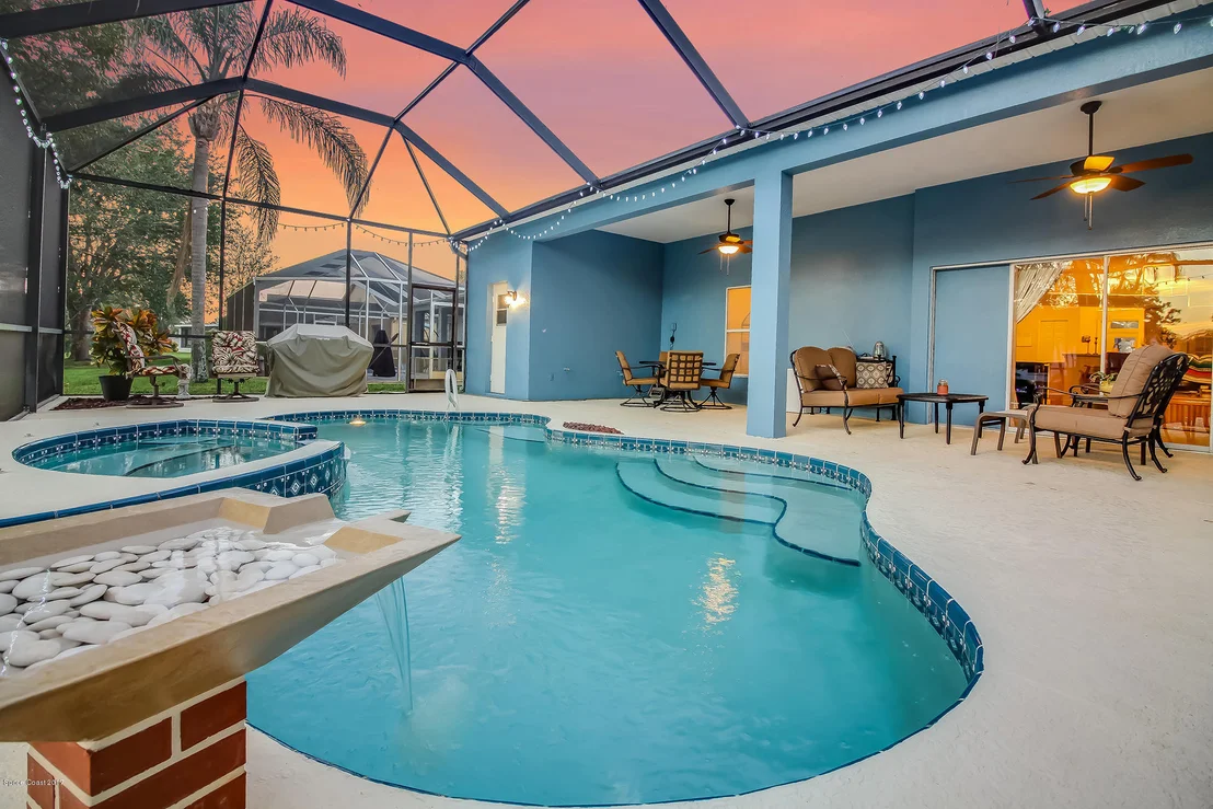 Photo of 867 Villa Drive