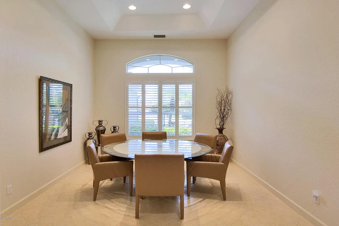 Photo of 8210 Compton Way