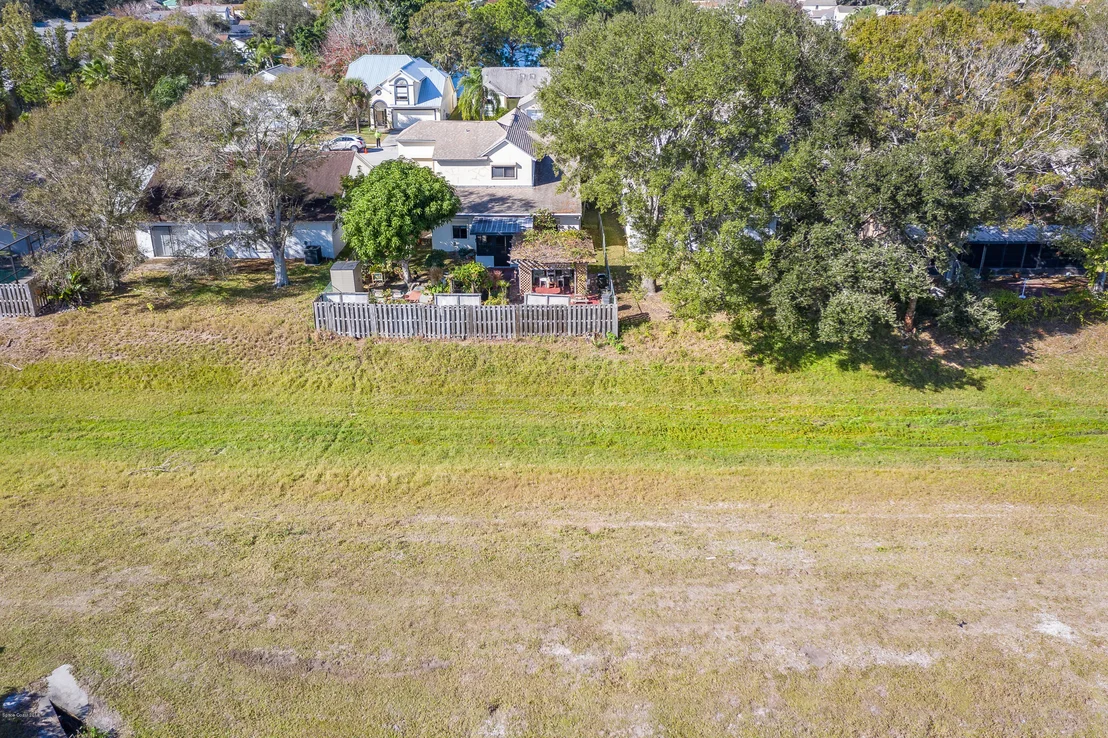 Photo of 1748 Clover Circle