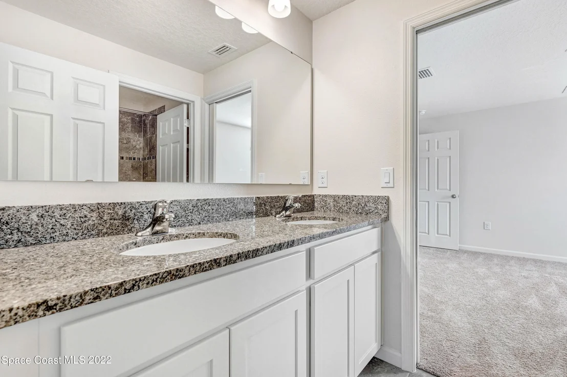 Photo of 636 Stonebriar Drive
