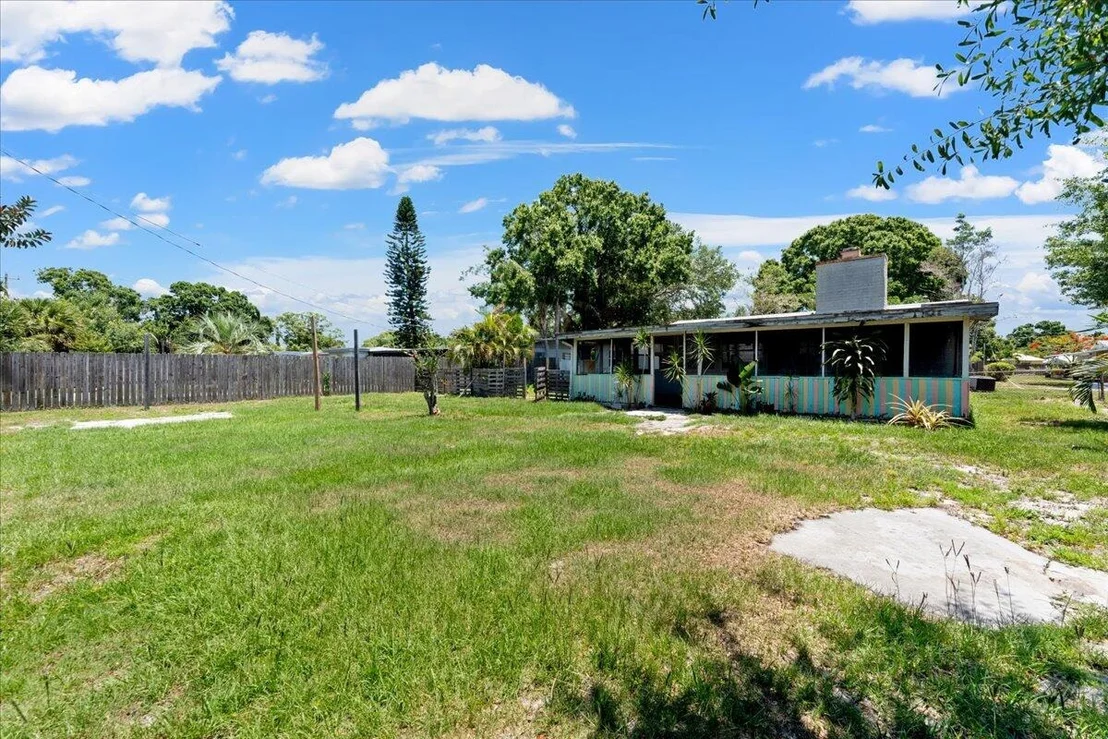 Photo of 3308 Purdue Street