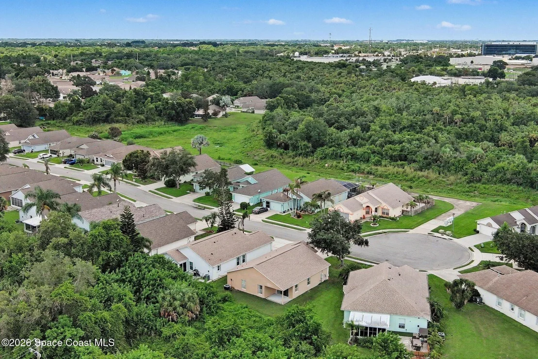 Photo of 2476 Hidden Pine Lane NE