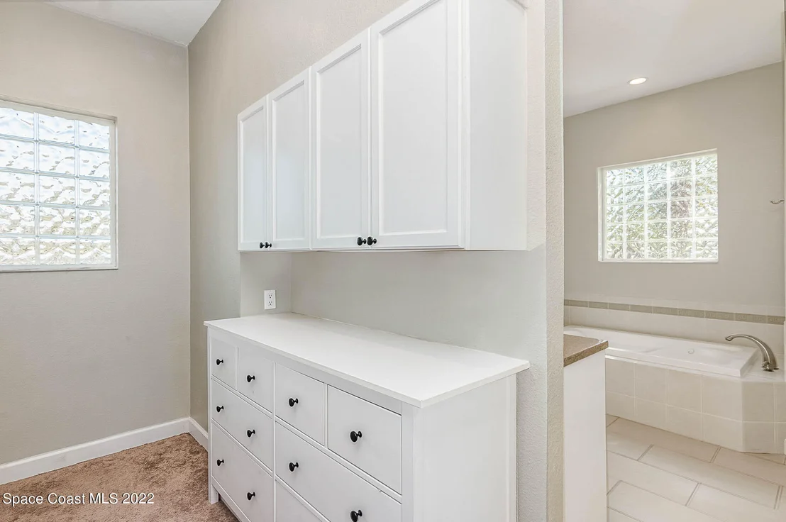 Photo of 896 Belmont Place