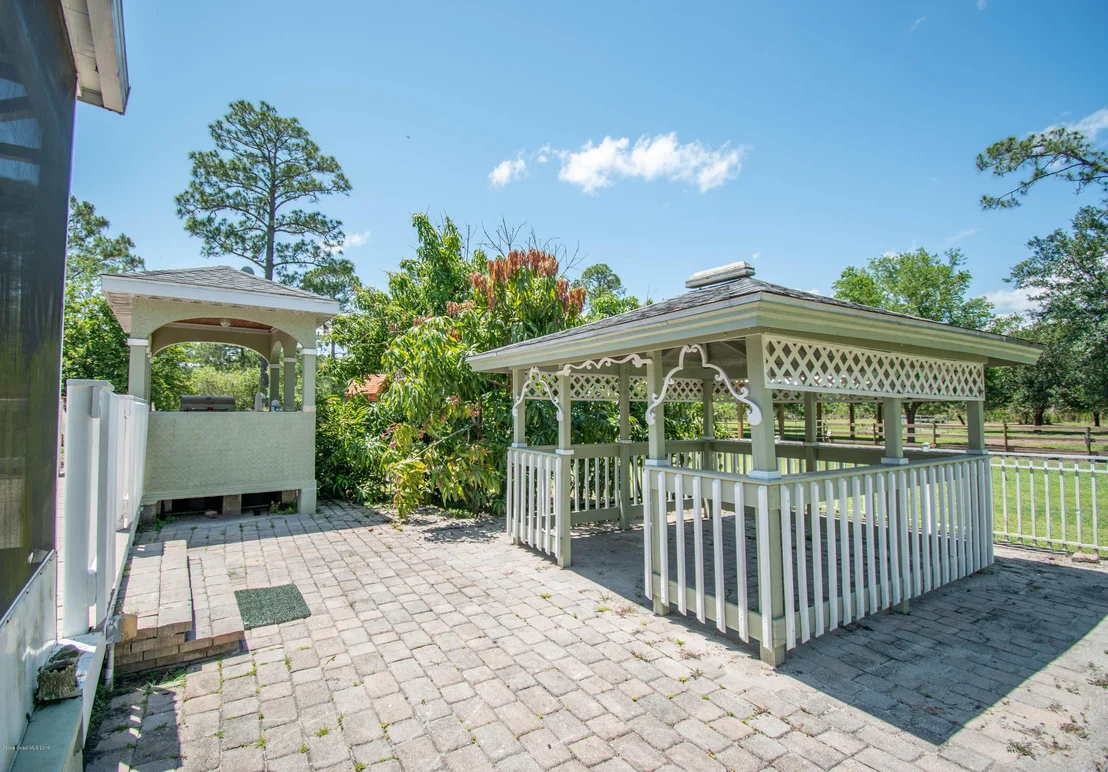 Photo of 1400 Flatwoods Road