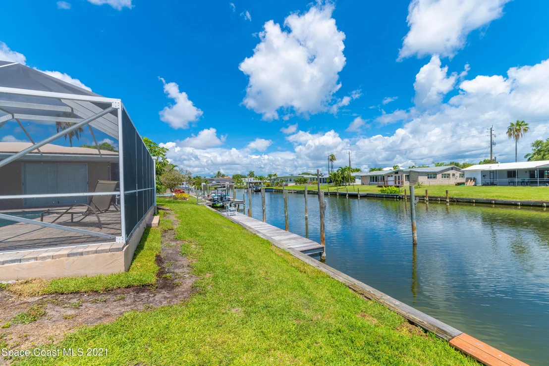 Photo of 483 Sandpiper Drive
