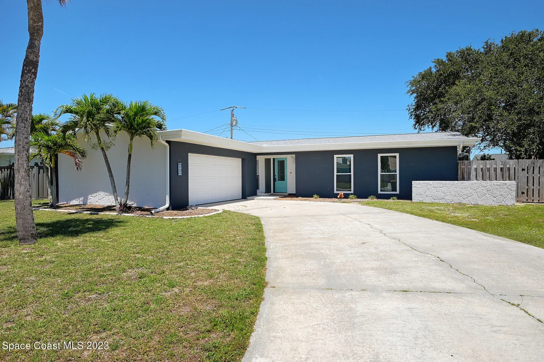 Photo of 440 Coconut Drive