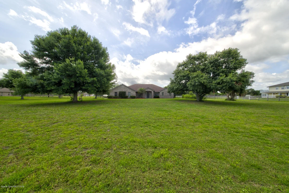 Photo of 3465 Maebert Road
