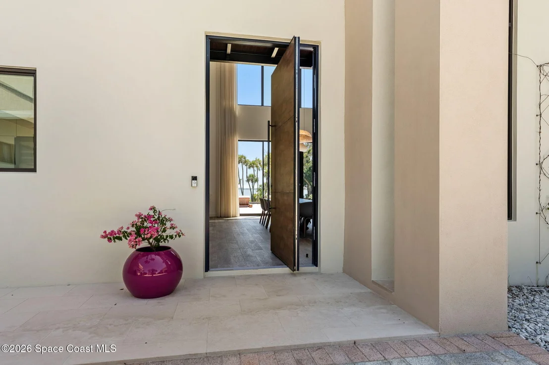 Photo of 7866 Casuarina Drive