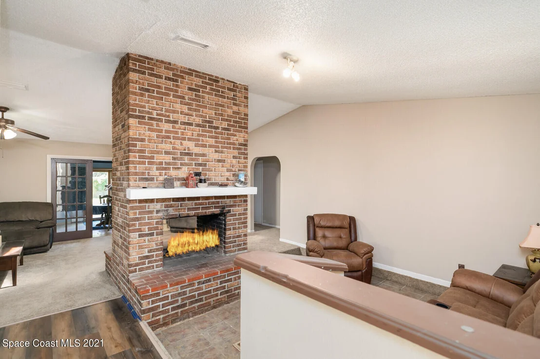 Photo of 2824 School Drive NE