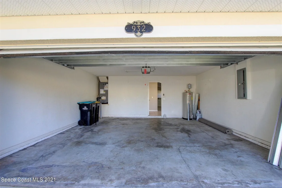 Photo of 932 Tavernier Circle NE