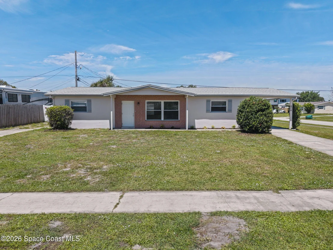 Photo of 676 Ixora Drive