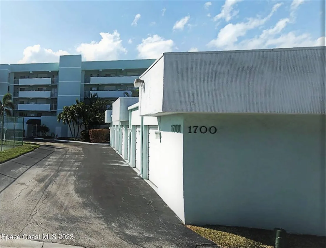 Photo of Unit 1504 at 1700 Commodore Boulevard