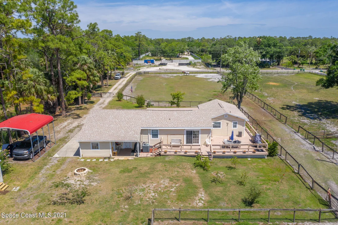 Photo of 3635 Hield Road