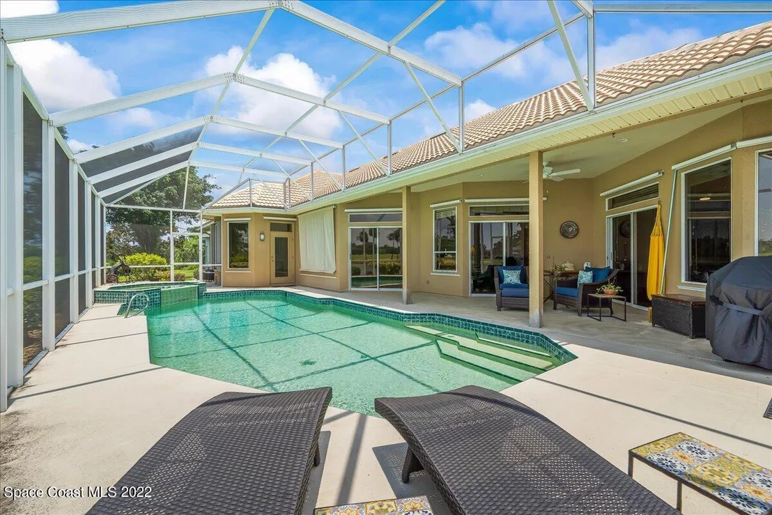 Photo of 302 Sandhurst Drive