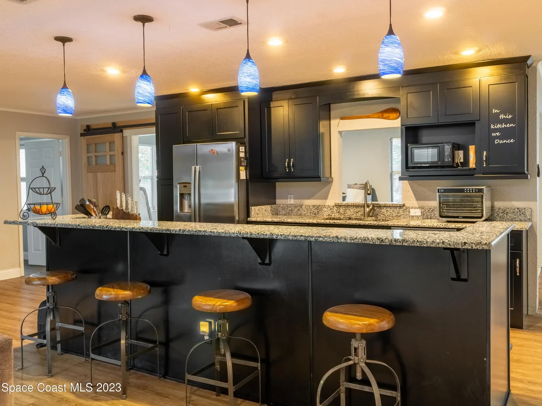 Photo of 401 Port Malabar Boulevard NE