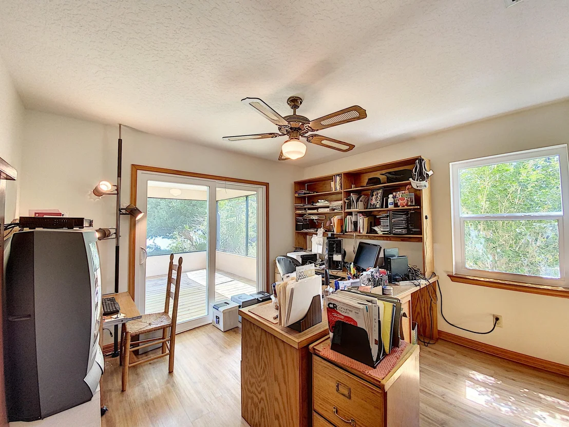 Photo of 1351 Grant Road
