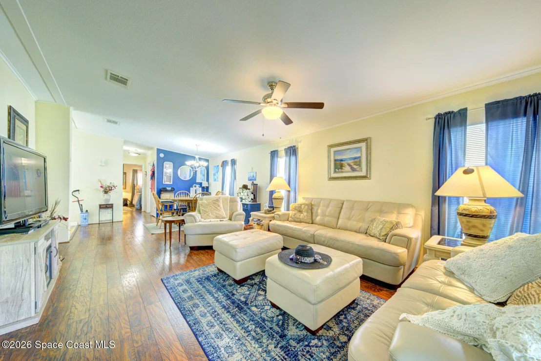 Photo of 385 Outer Drive
