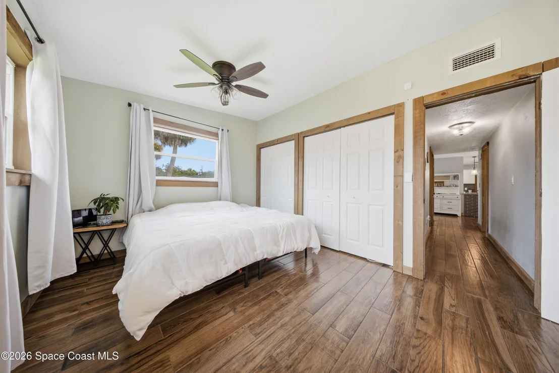 Photo of 112 Lagoon Avenue