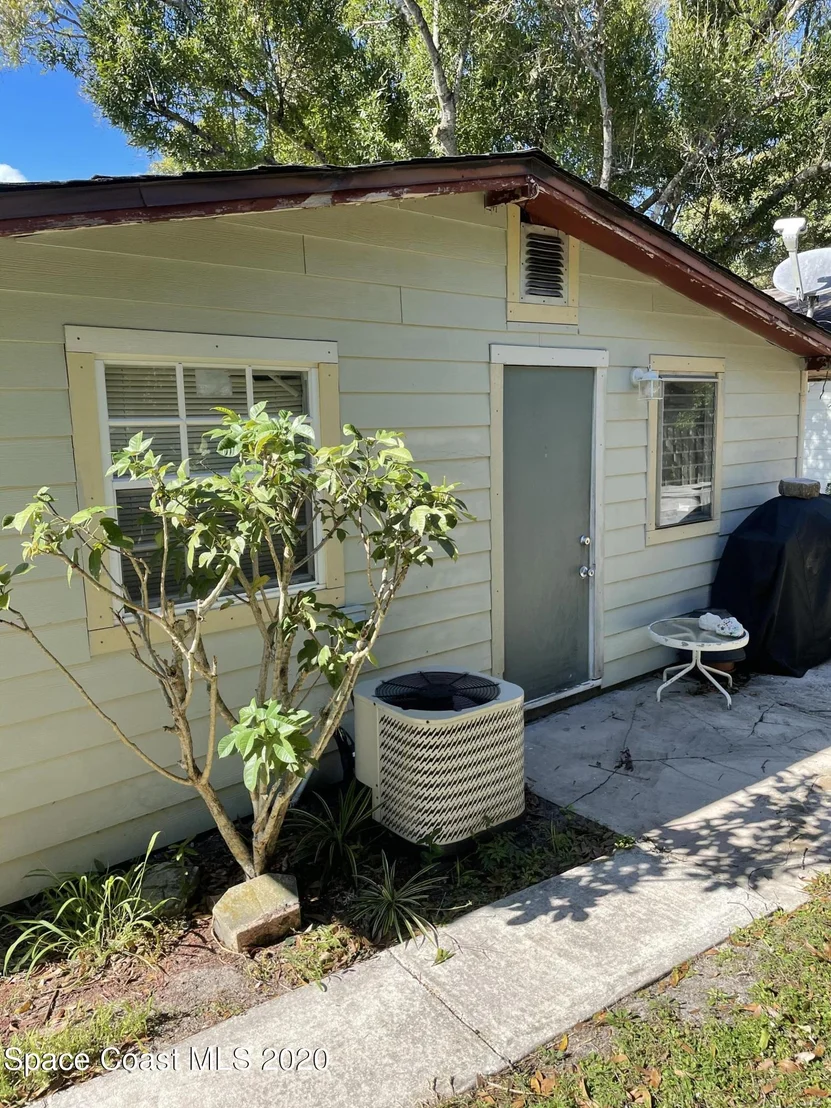 Photo of 1110 10th Place