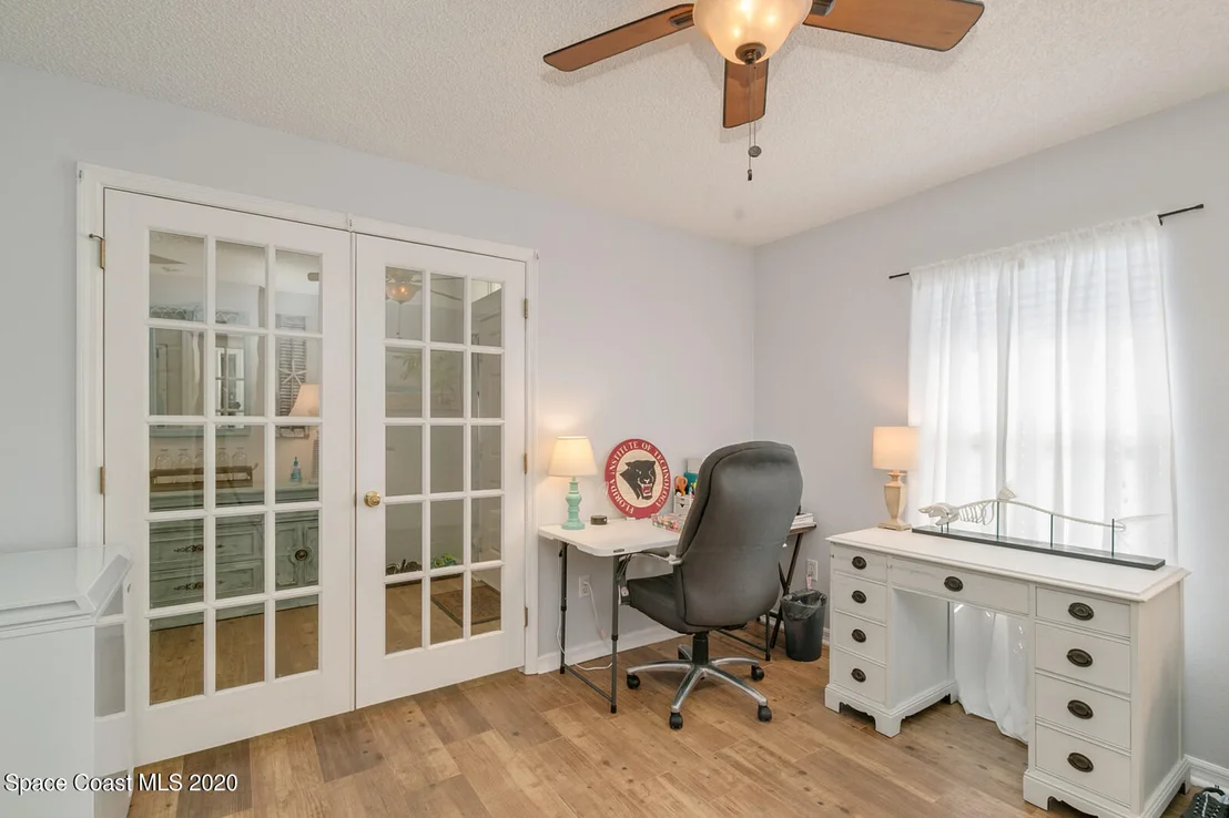 Photo of 1591 Whitman Drive