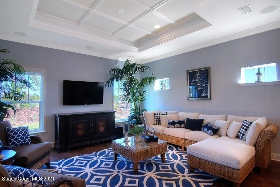 Photo of 527 Sunset Boulevard