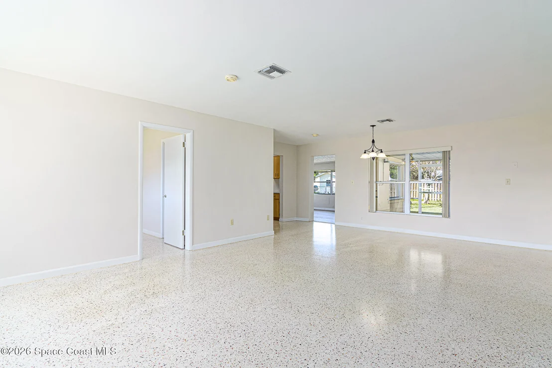 Photo of 404 Bunker Street
