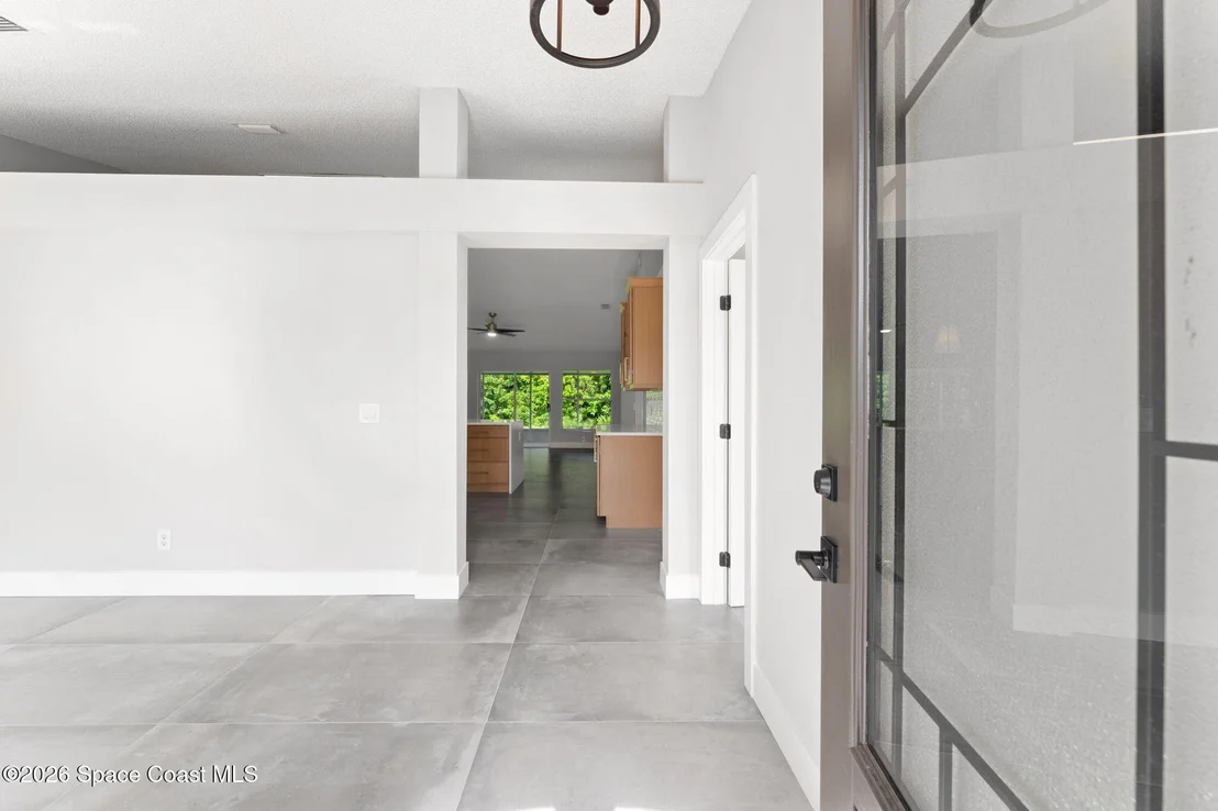 Photo of 1384 Hill Avenue