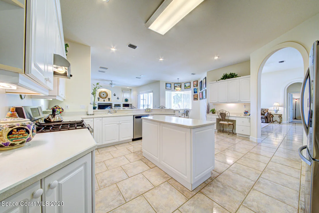 Photo of 1155 Tuckaway Drive