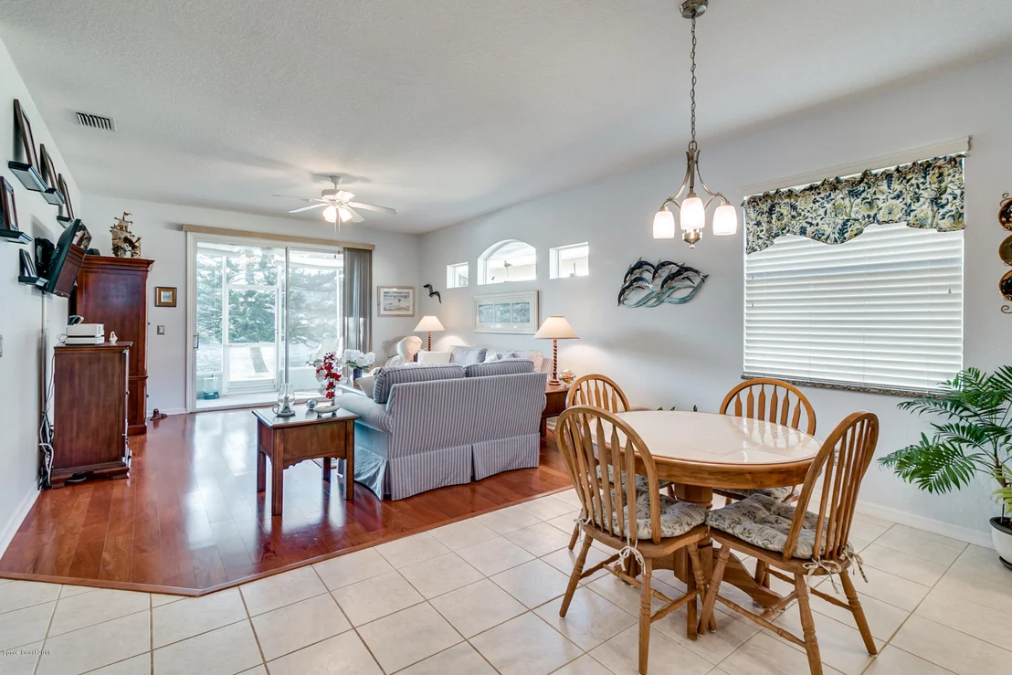 Photo of 4510 Portage
