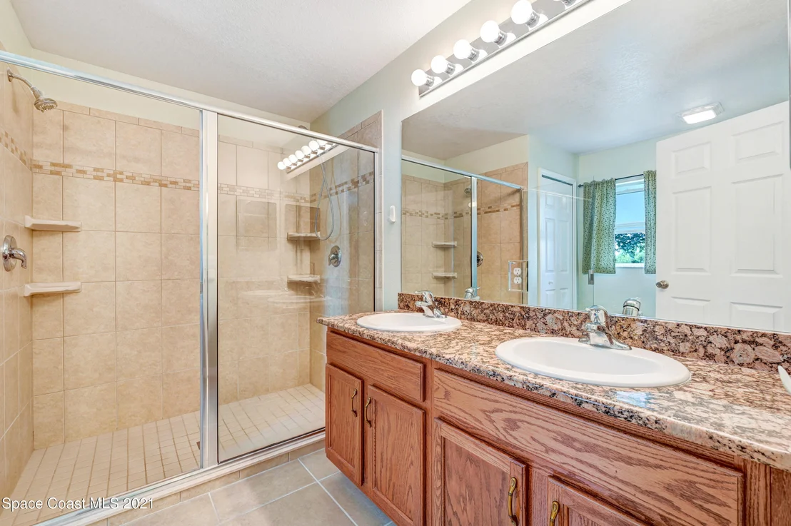 Photo of 1289 Corbett Lane
