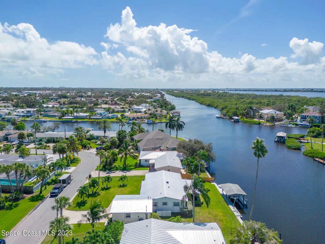 Photo of 209 River Road