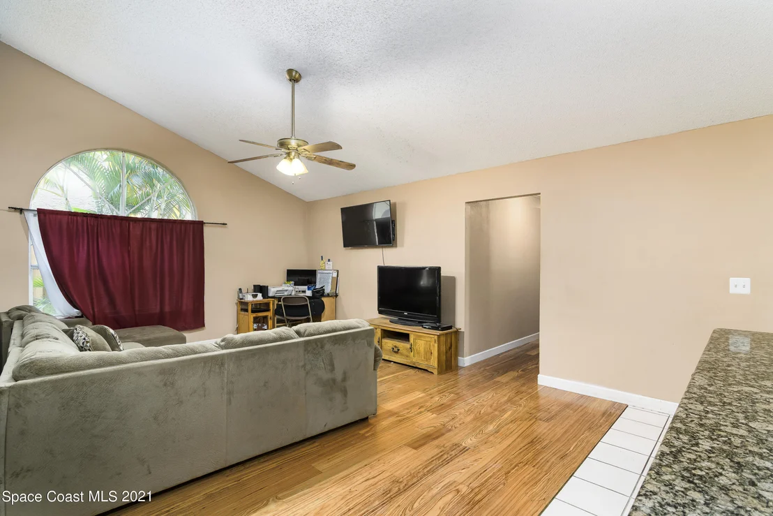 Photo of 3232 Lago Vista Drive