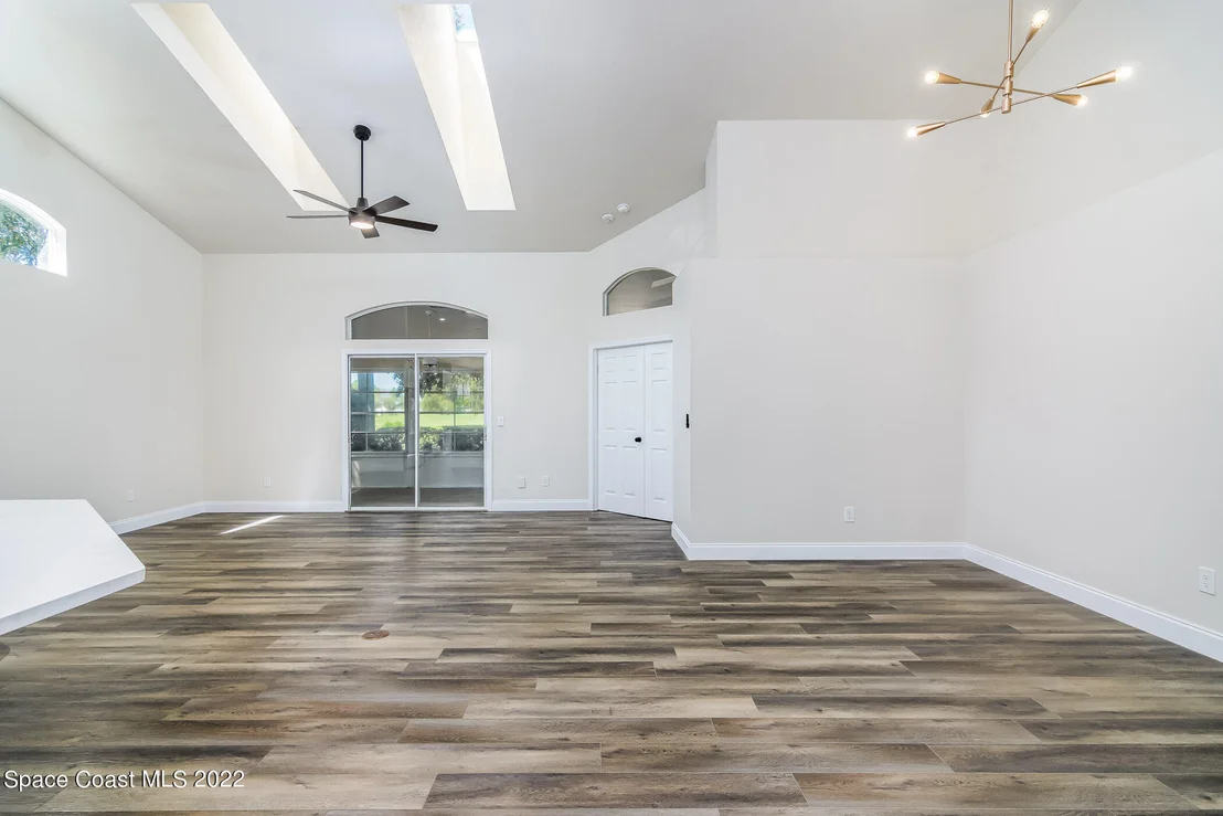 Photo of 480 Prestwick Court