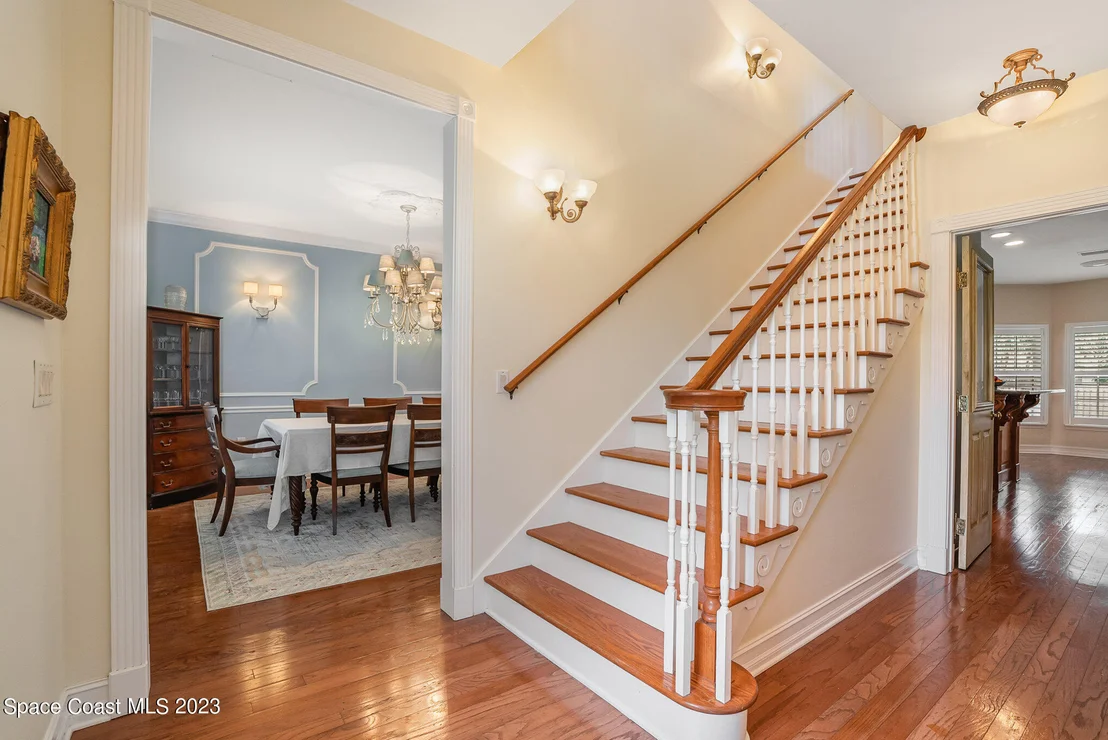 Photo of 320 2nd Avenue