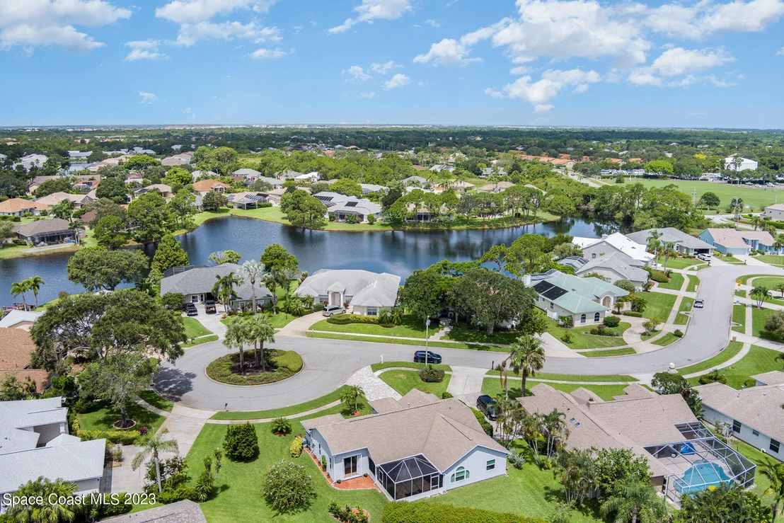 Photo of 498 Kimberly Drive