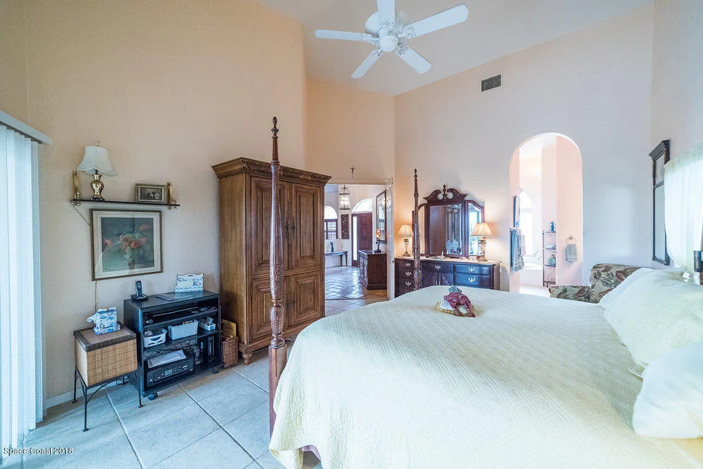 Photo of 207 Ivory Drive