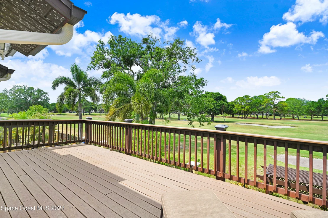 Photo of 1102 Fairlawn Drive