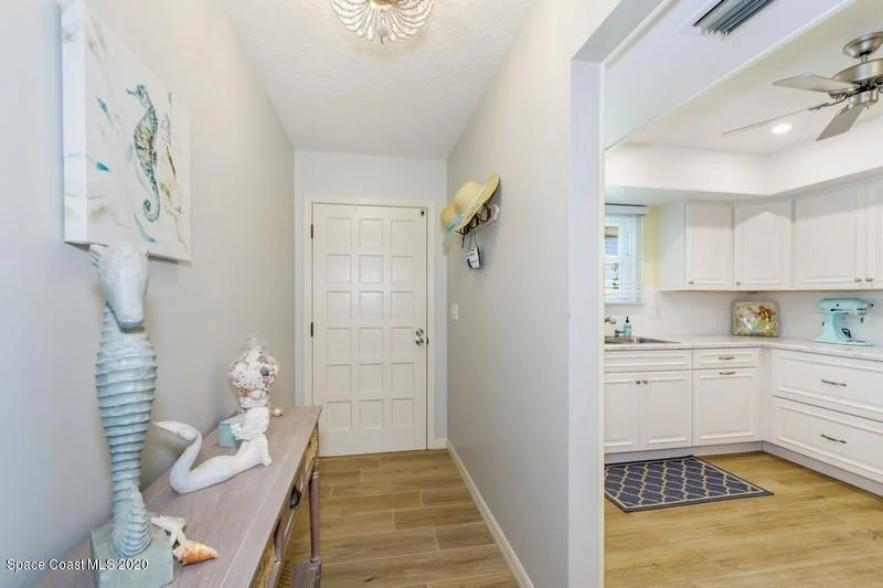 Photo of 208 Chalet Avenue