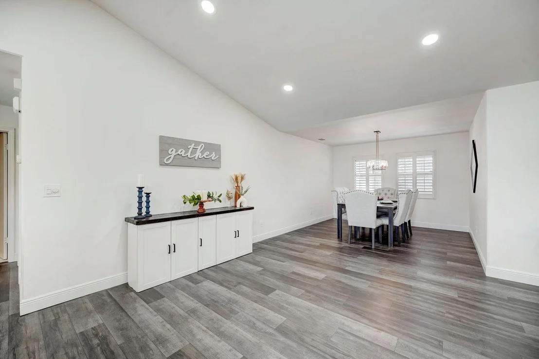 Photo of 2039 Bottlebrush Drive