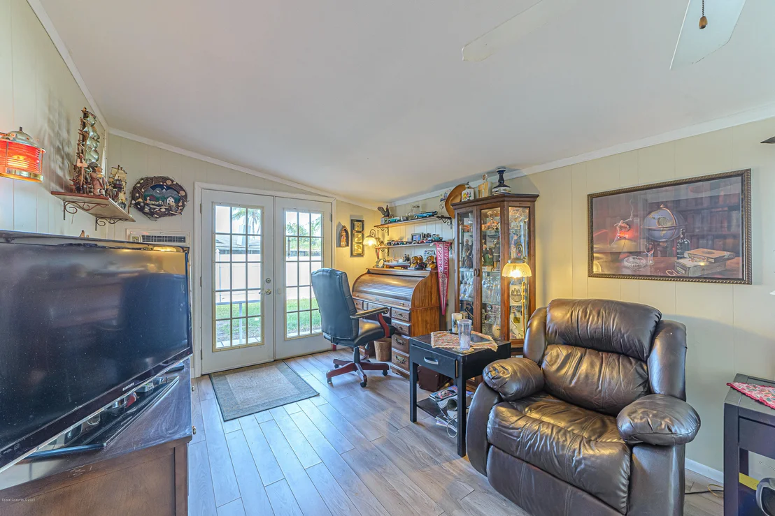 Photo of 1023 Eyerly Lane NE