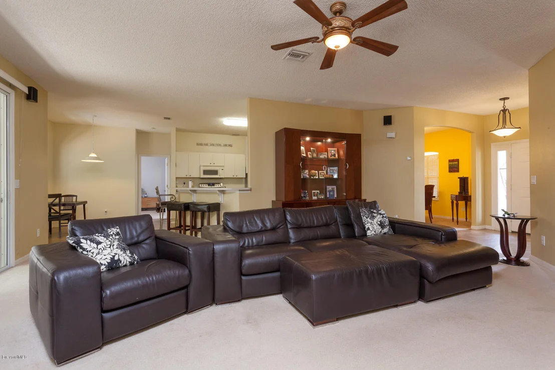Photo of 6610 Bamboo Avenue