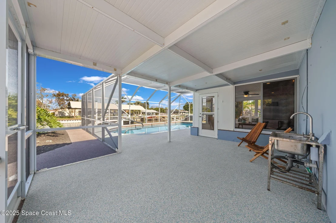 Photo of 431 Sandpiper Drive