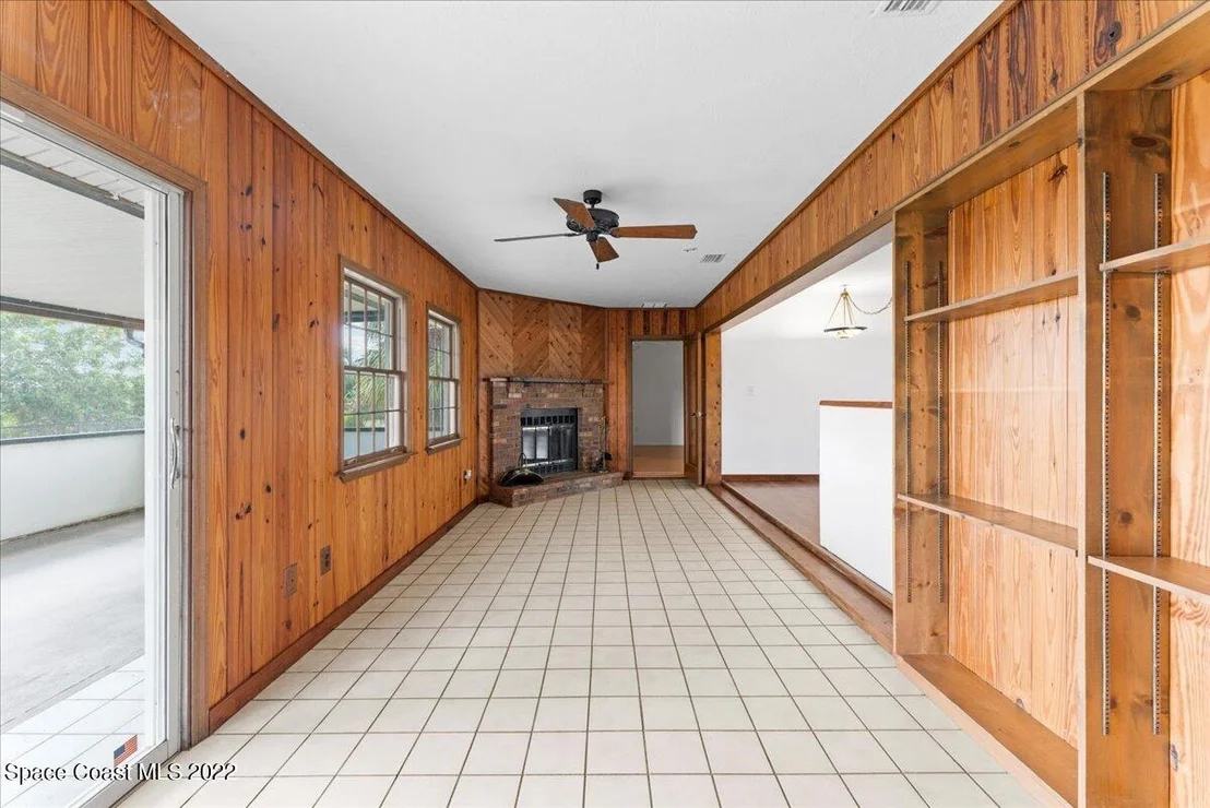 Photo of 3274 Edgewood Drive NE
