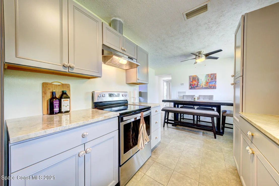 Photo of 1611 Cambridge Drive