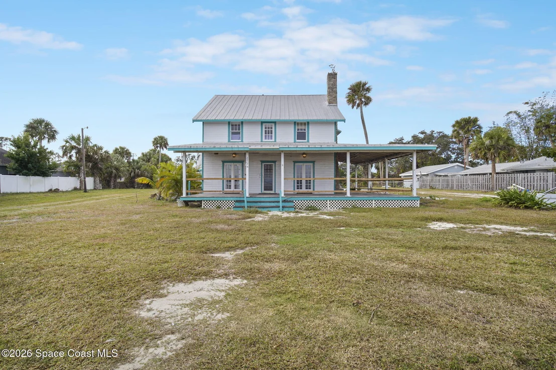 Photo of 2612 Riverview Drive