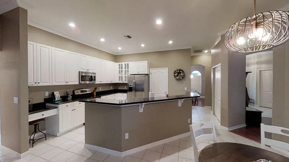 Photo of 975 Carriage Hill Road