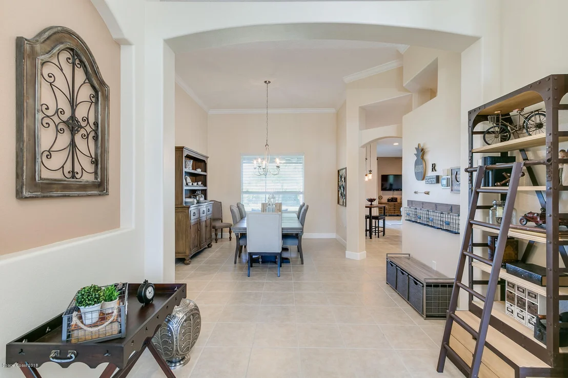 Photo of 5700 Rusack Drive
