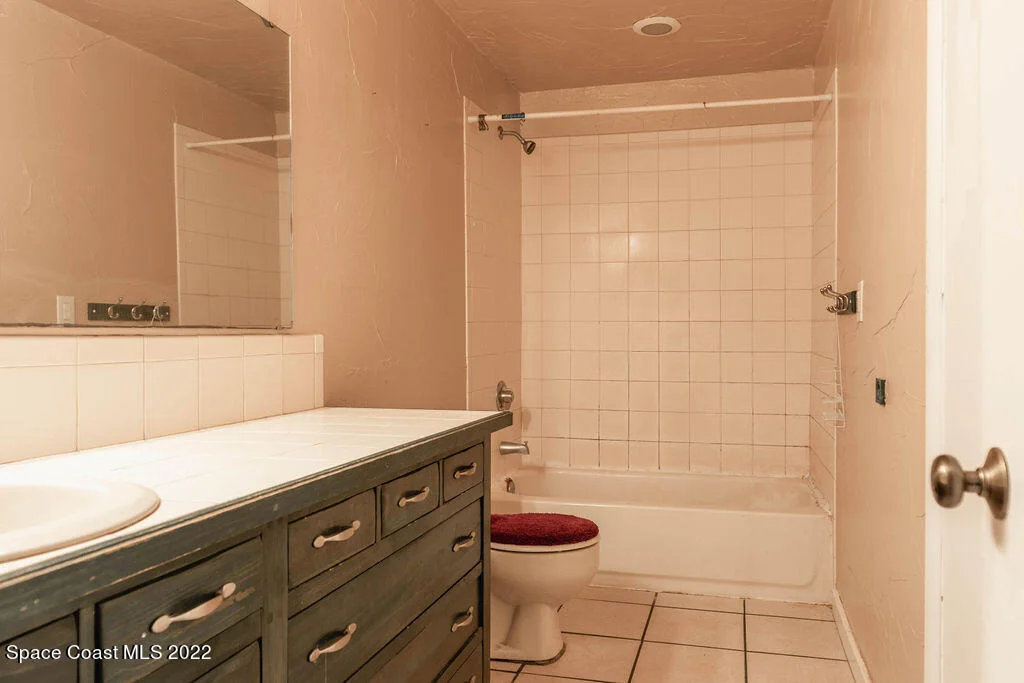 Photo of Unit 18 at 1880 Murrell Road