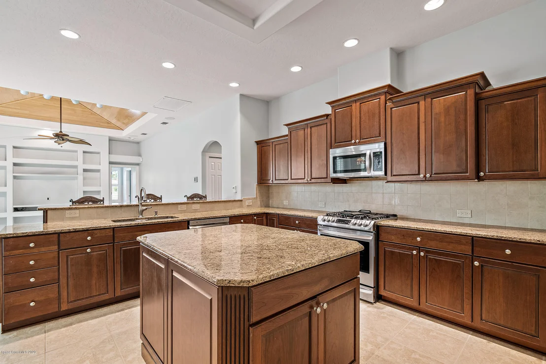 Photo of 744 Nicklaus Drive